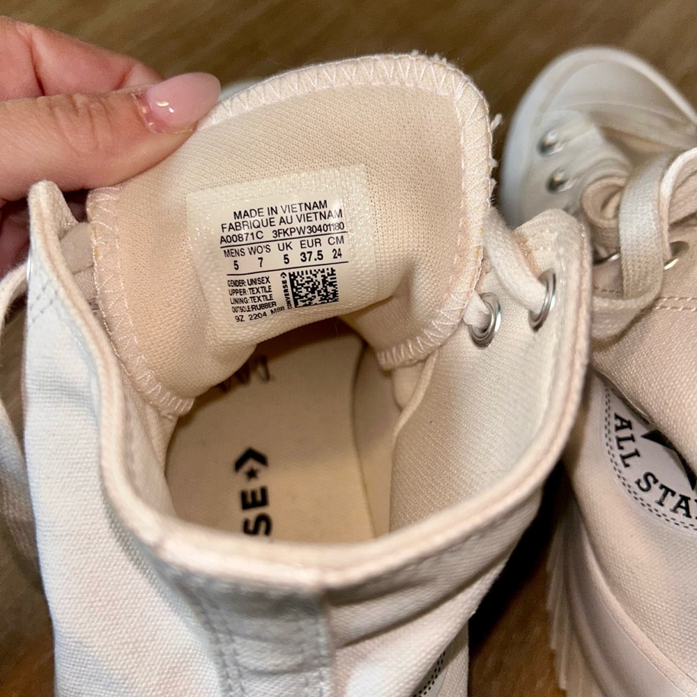 Converse Women's White Platform High-Tops - Picture 5 of 5